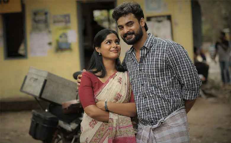 'Theevandi' stars Tovino Thomas and Samyuktha Menon to star together again in Paravathy's 'Uyare'
